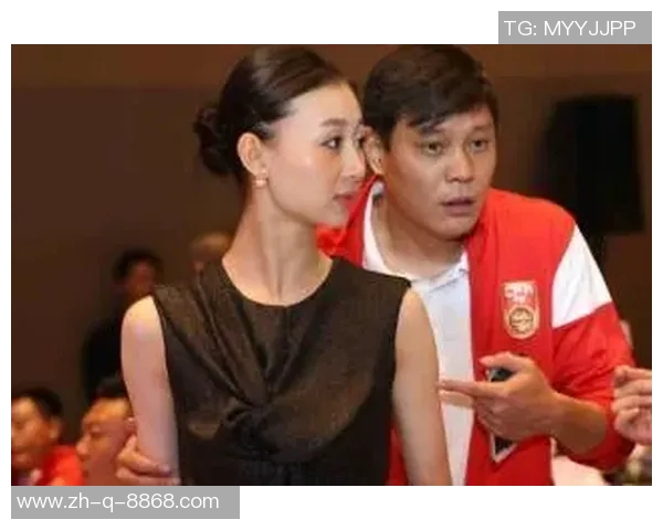 年轻足球球星女友的成长与支持：从幕后到台前的光辉历程